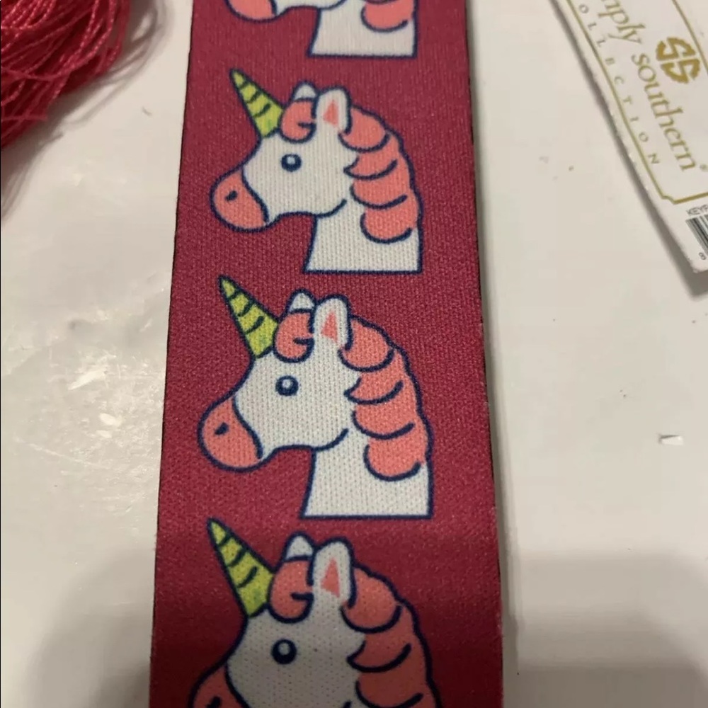 Simply Southern Preppy Unicorn Key Fob - Picture 3 of 8